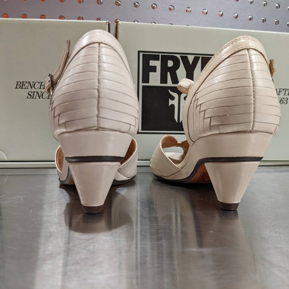 Frye - Ada Vintage Strap - Off White - Picture 8 of 9